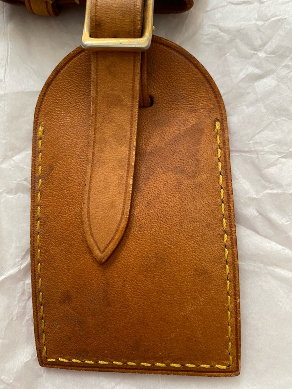 Louis Vuitton Tan Leather Luggage Tag with Gold-Tone Buckle and Poingnt set #4 - Picture 3 of 5